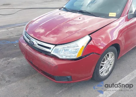 2010 Ford Focus Se z USA, uszkodzony, nr VIN 1FAHP3FN2AW106716